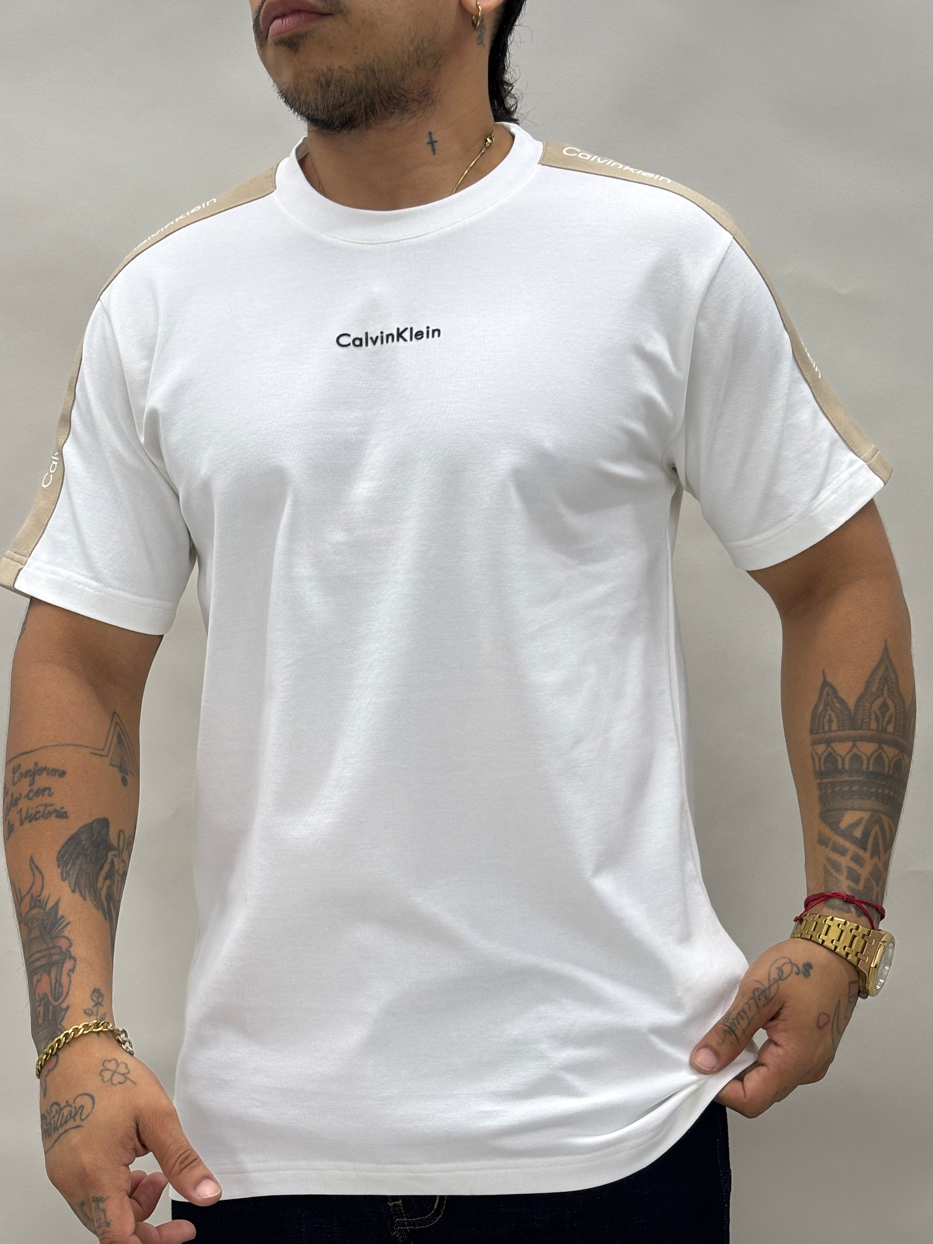 Camiseta cuello redondo en tela piqué