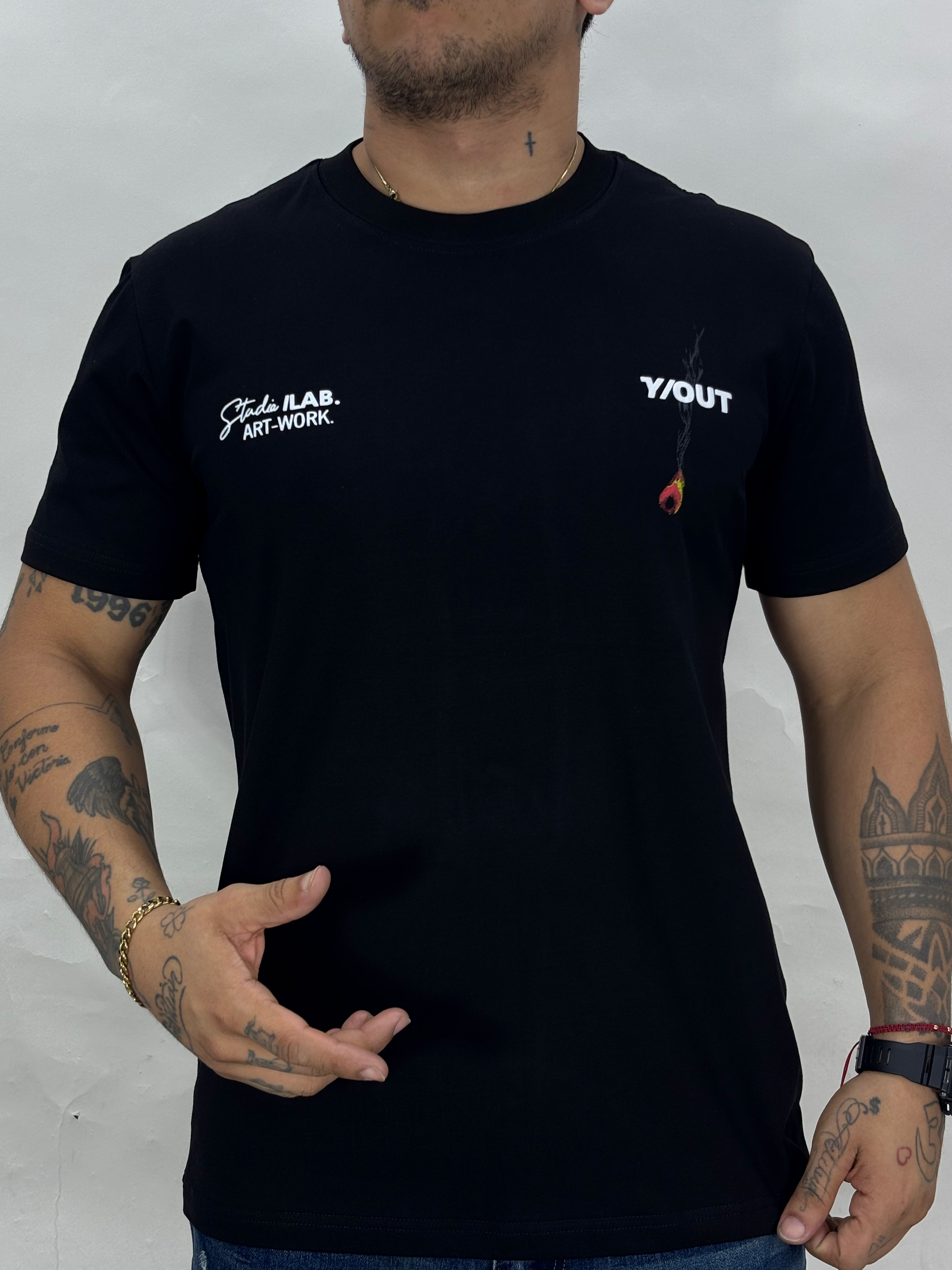 Camiseta Cuello Redondo — Premium