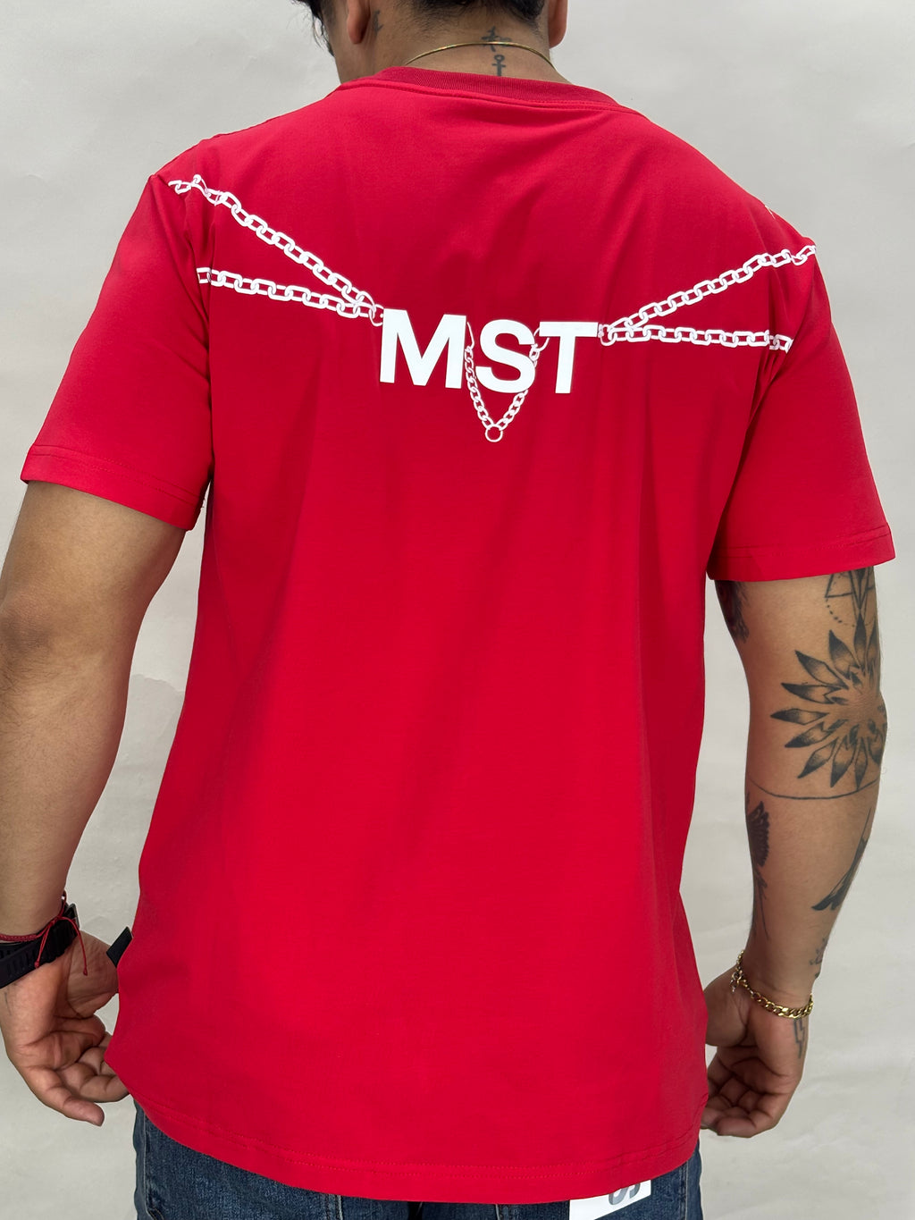 Camiseta Cuello Redondo — Premium