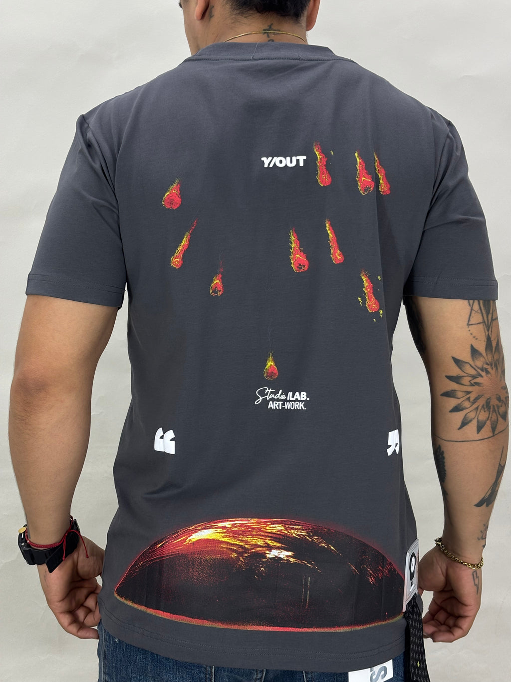 Camiseta Cuello Redondo — Premium