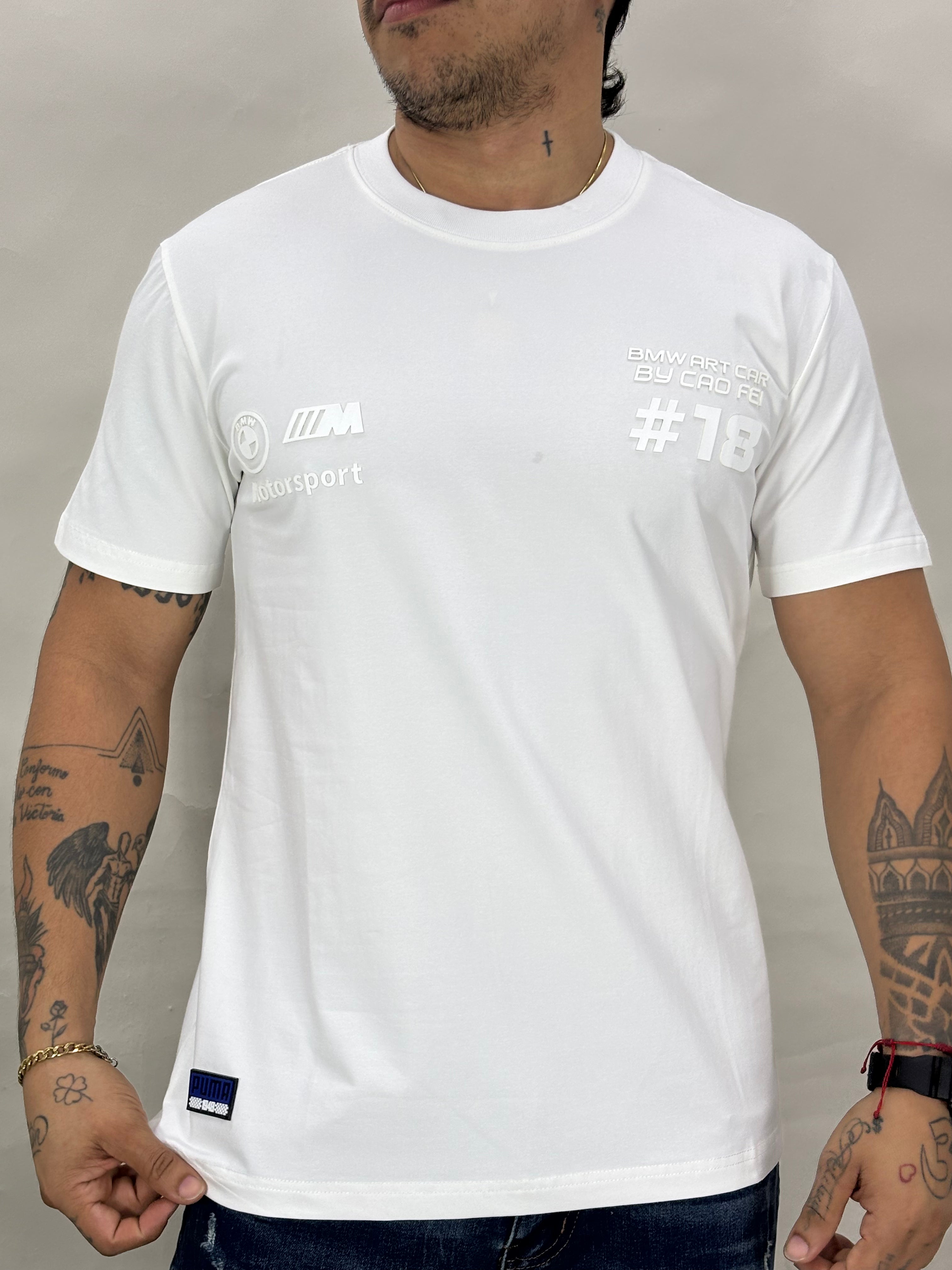 Camiseta Cuello Redondo — Premium